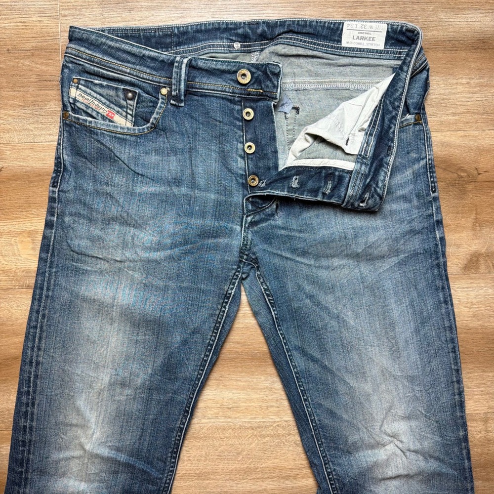 Diesel Larkee Jeans Mens 32x34 Blue Straight Leg Stretch Wash 008B2 Button Fly - Picture 2 of 16